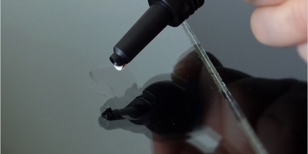 【UV膠水】有氣泡？研泰淺析如何解決UV膠水中的氣泡問題