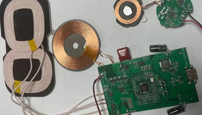 【無(wú)線充電器PCB板披覆膠】高性能保護(hù)涂層，保障設(shè)備耐用與穩(wěn)定性
